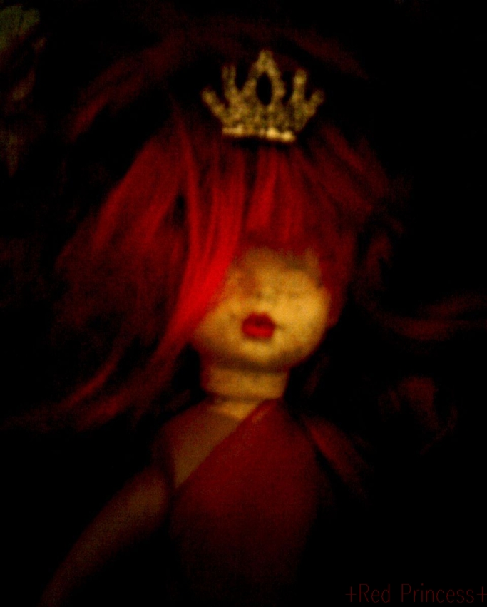 RED PRINCESS-Ethereal beauty